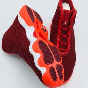 Air Jordan Horizon size 5.5y New